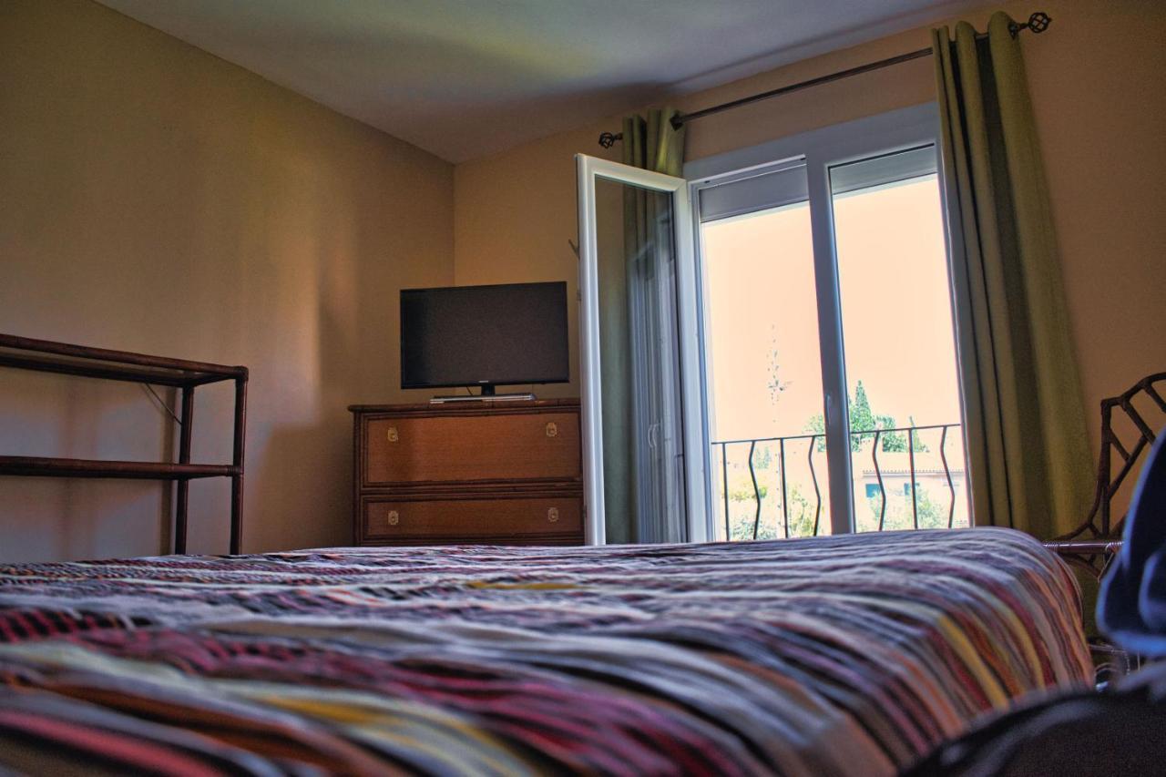 Agreable Maison 3 Chambres Avec Piscine Carcassone Kültér fotó